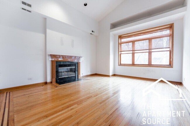 1940 W Diversey Pkwy Unit 3W