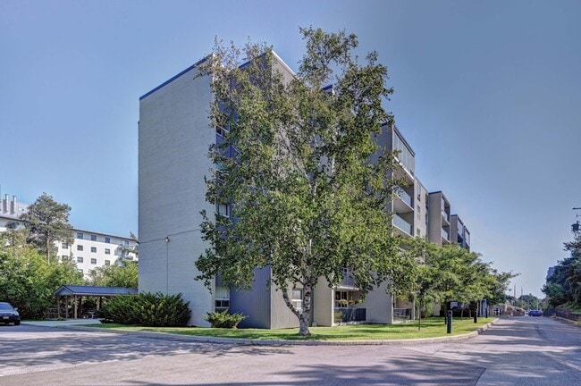 Photo - Somerset Place