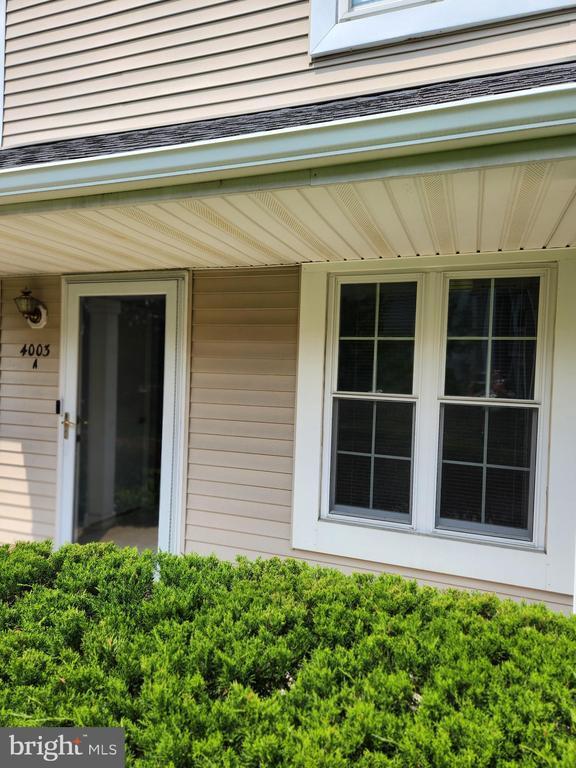 Photo - 4003A Saxony Dr