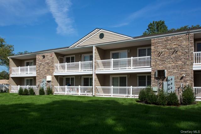 Building Photo - 323 Tudor Ln Unit 323