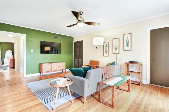 Photo - 53 E 66th St Unit Apartment 1