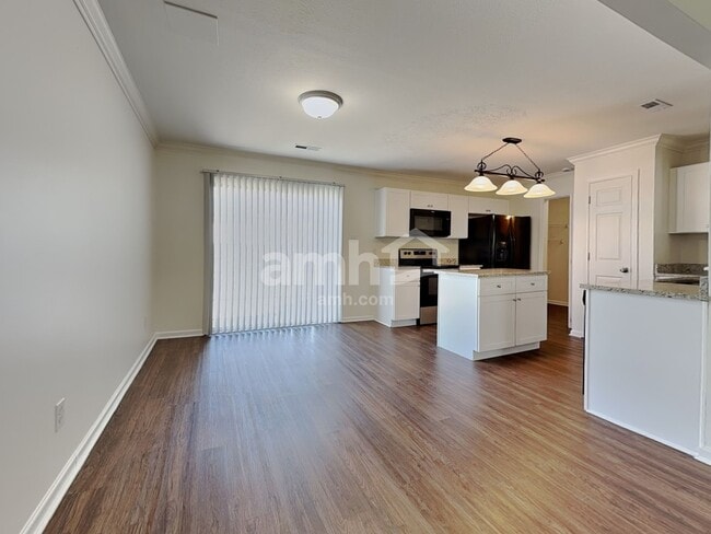 Photo - 5721 Gaboury Ln