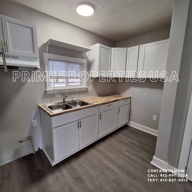 Photo - 326 Washington St