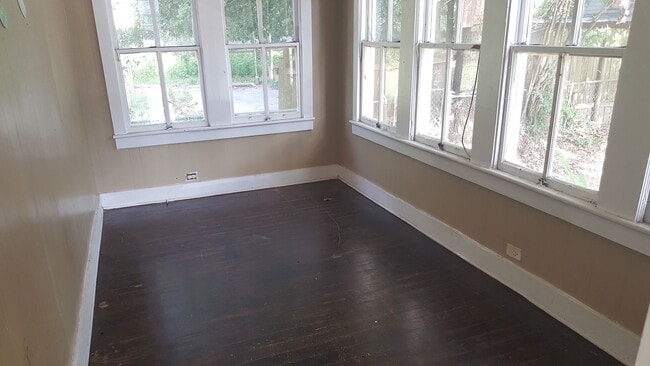 Photo - 202 Carmel Dr