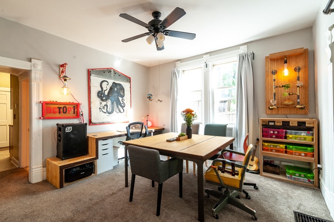 Photo - 1112 N Washington St Unit 1