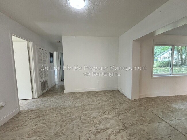 4606 Meadowbrook Ave