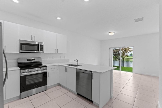 Photo - 5515 NW 27th St