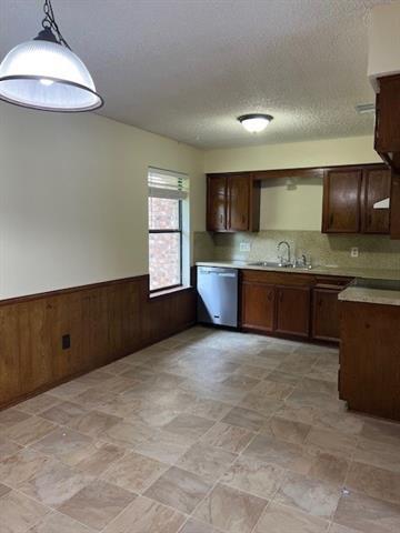 Photo - 404 Renfro St House