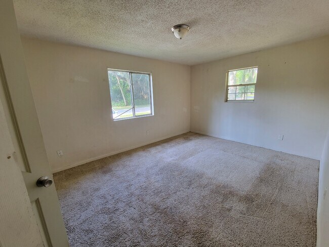 Photo - 713 Cedar St