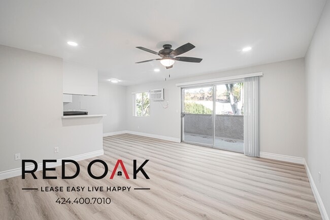 Building Photo - 821 N Wilcox Ave Unit 210 Rental
