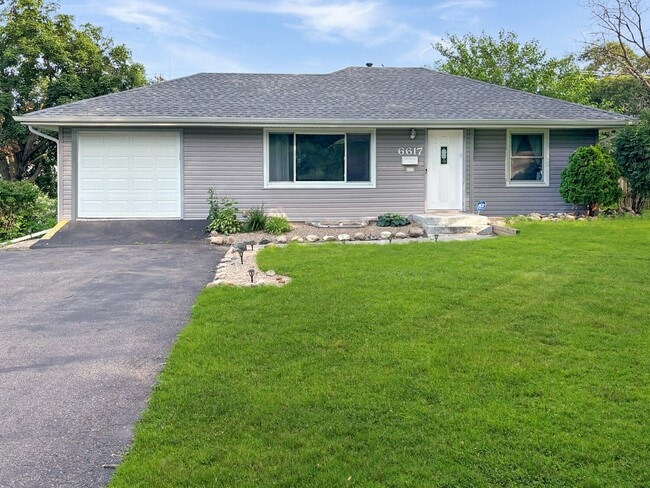 Building Photo - 6617 Eliot View Rd Rental
