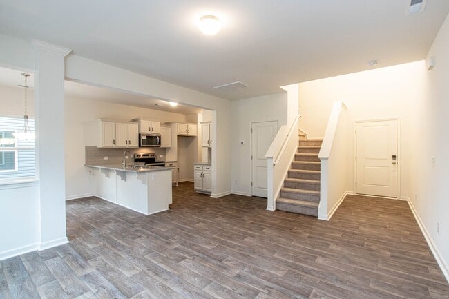 Photo - 14082 Clayborn St