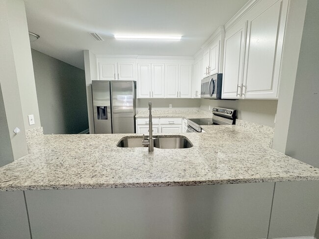 Photo - 1675 Jordon Ave