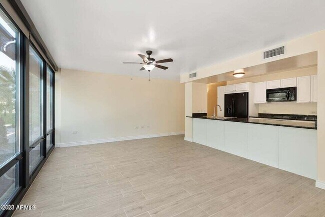 Photo - 4808 N 24th St Unidad 429