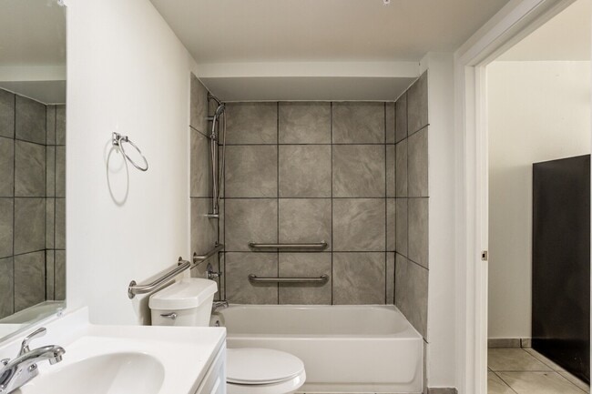 Bantam Springbrook Apartments