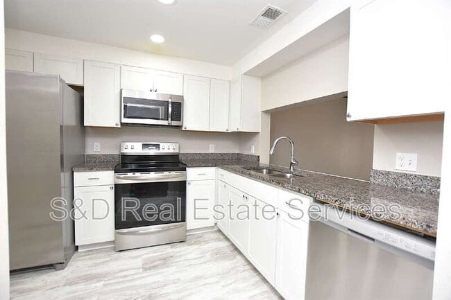 Photo - 2241 9th St SE