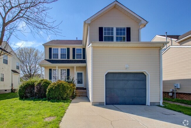 Building Photo - 3 Bed, 2.5 Bath Home Conveniently Located ...