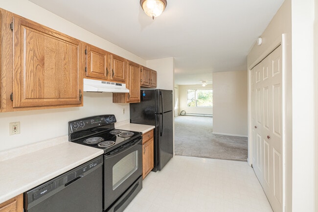 Building Photo - 60 Riggs Dr Unit E