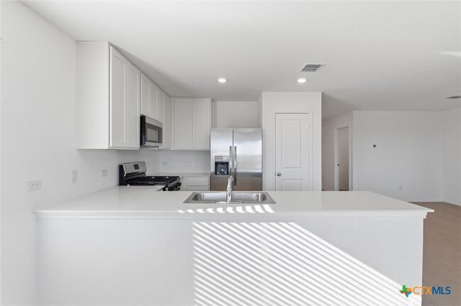 Photo - 310 Trinity River Holw