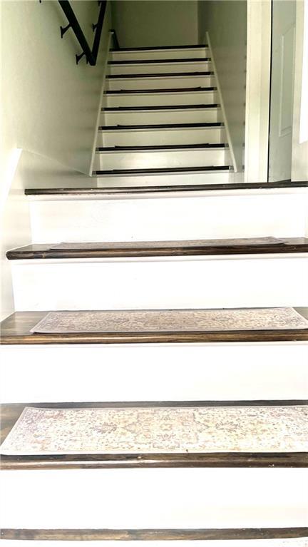 Photo - 216 Maple Ave