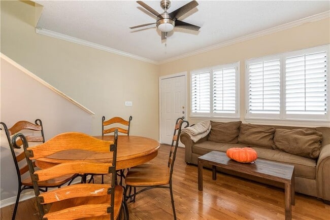 Photo - 2510 San Gabriel St Unit 305