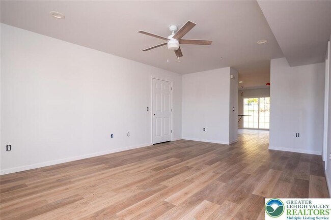Photo - 5994 Coplay Rd Unit 4