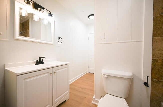 Photo - 319 S 9th St
