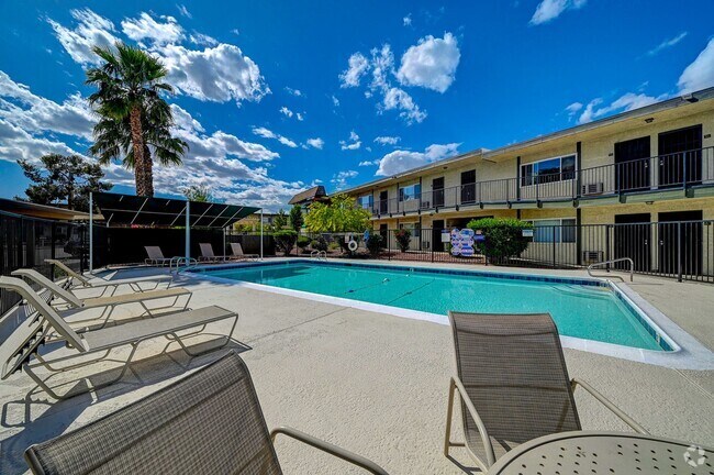 Building Photo - Desert Pines Villas Rental