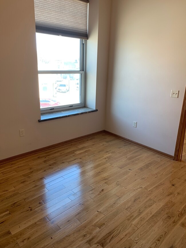 Photo - 802 4th Ave Unidad 202