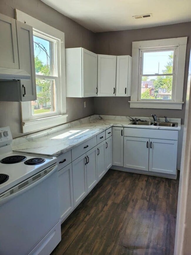 Photo - 504 Adams Ave