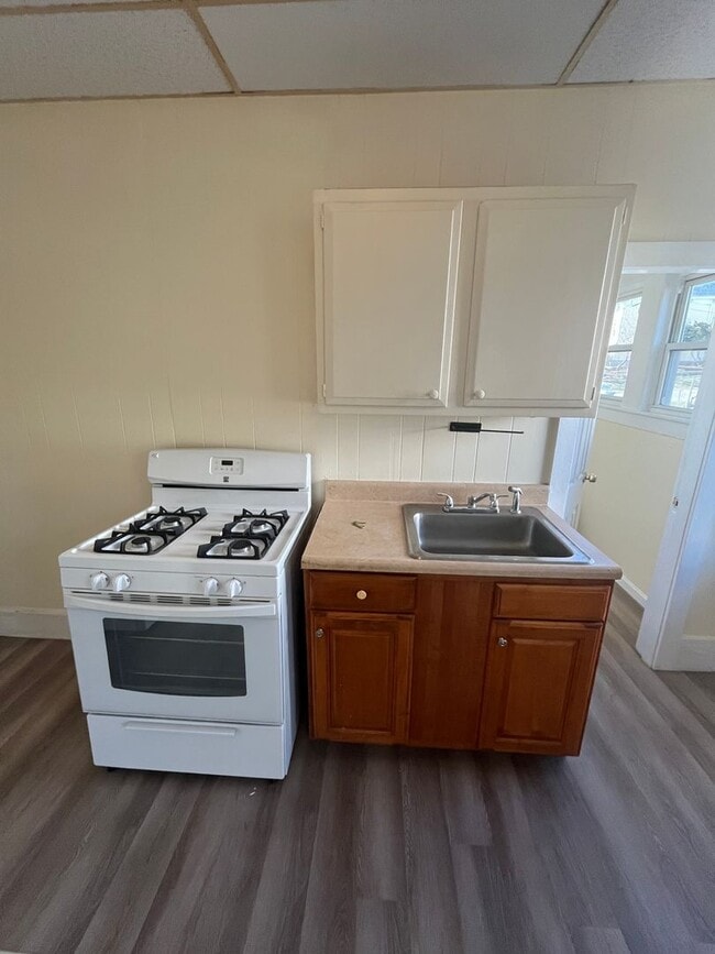 Photo - Studio Apartment for Rent – Utilities Included! Unit 1-7