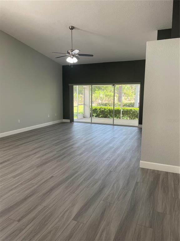 Photo - 7132 Melrose Pl