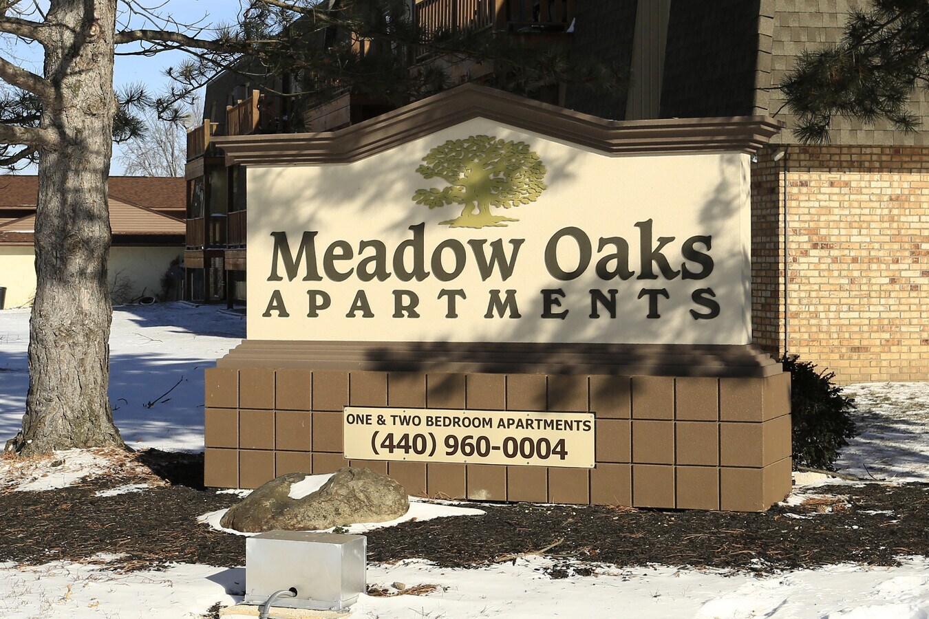 Meadow Oaks Apartments - Meadow Oaks Apartments