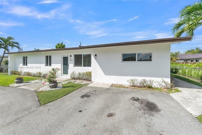 Photo - 5520 SW 91 Ave