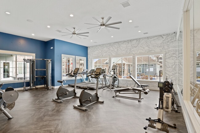 24/7 Fitness Center