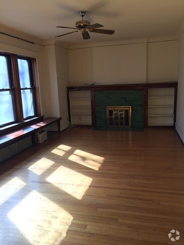 Building Photo - 434 W Roslyn Pl Unit 2 Rental