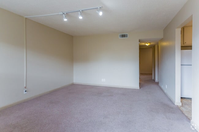 Grand Oak Place