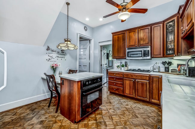 Photo - 217 Loraine Ave