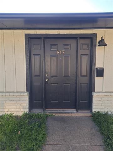 Photo - 817 Bluebird Dr