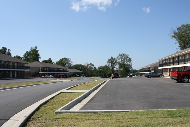 Building Photo - 808 US 278 Unit 3A