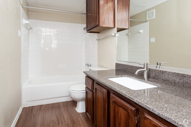 1BR,1BA-592sft_Upgraded