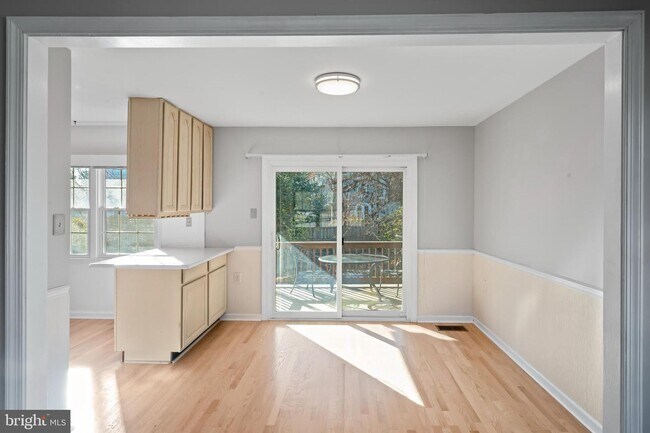 Photo - 851 Longview Pl