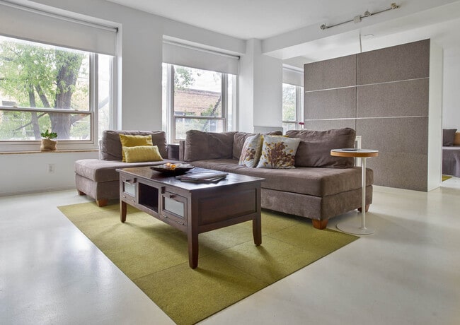 Building Photo - 508 Union Ave Unit Pembroke  204