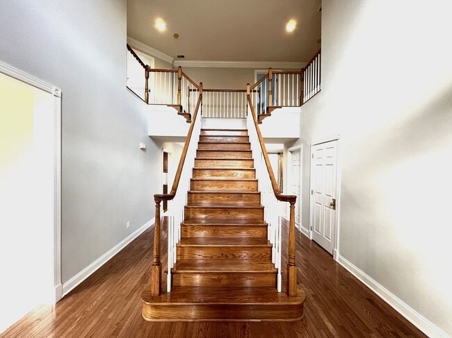 Photo - 5920 Interlachen Ct