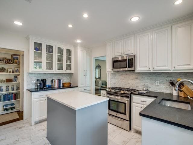 Photo - 6249 Sudbury Dr