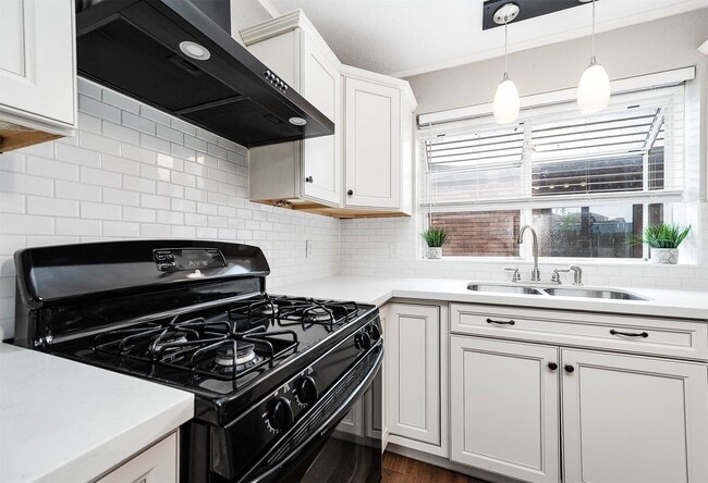 Photo - 17203 Kettle Creek Dr