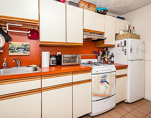 Building Photo - 94 West Cedar St Unit 2