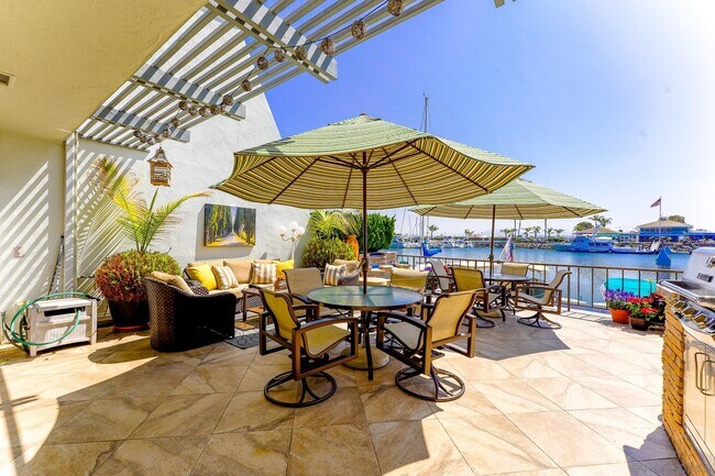 Photo - 33 Antigua Ct