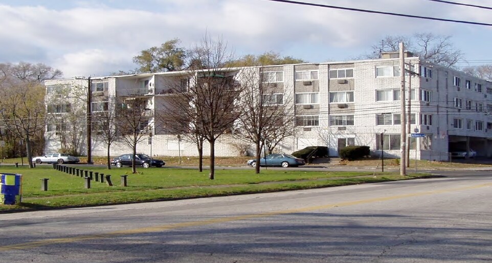 Seabreeze - Seabreeze Apartments