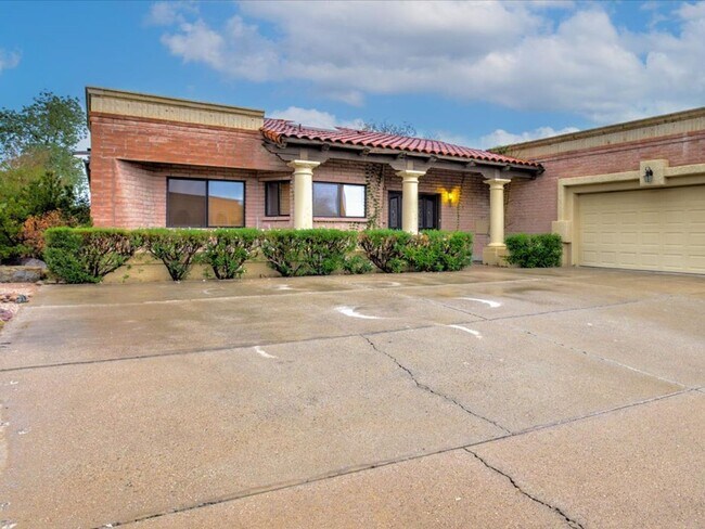 Photo - PRICE REDUCTION!!!